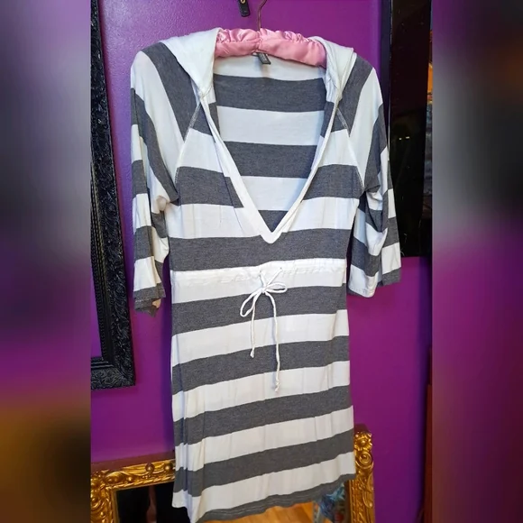 Kenneth Cole Reaction Soft Cotton Summer Dress. Deep V Neck. Grey & White. Small - Picture 7 of 7